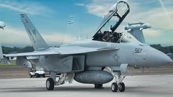 Współpraca pilotów wojskowych z innymi służbami podczas misj